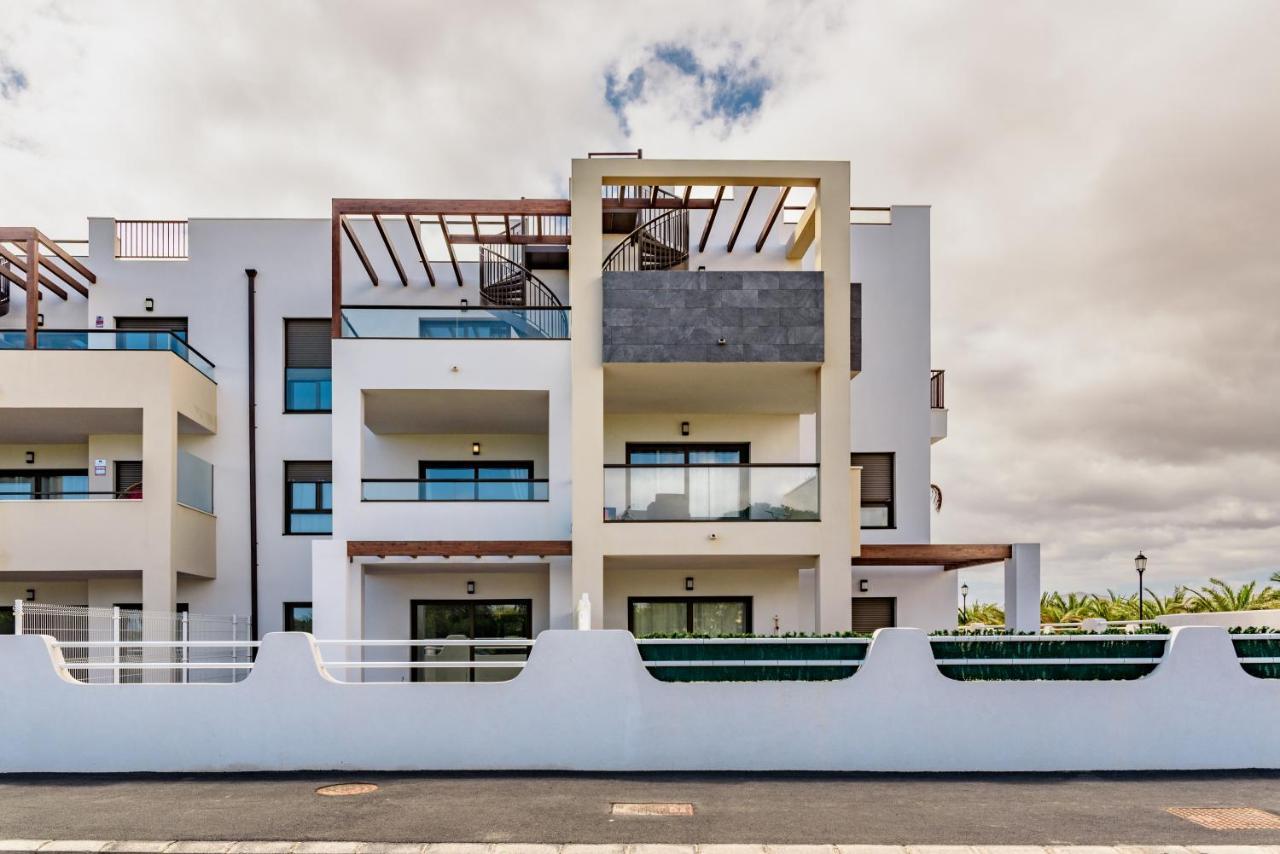Modern Apartment In Residential Complex With Pools Costa De Antigua Kültér fotó